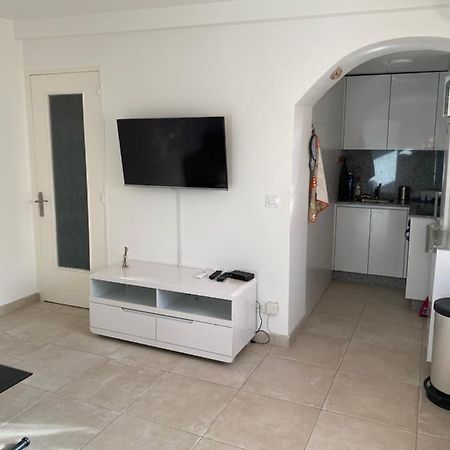 Agreable 2 Pieces En Ville Comme A La Campagne Nisa Exterior foto