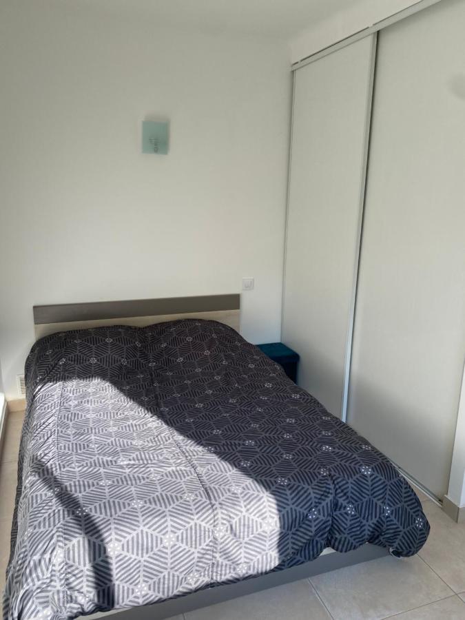 Agreable 2 Pieces En Ville Comme A La Campagne Nisa Exterior foto